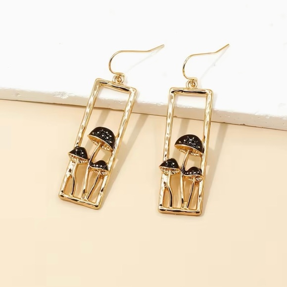 Jewelry - Mushroom Dangle Bohemian Earrings New Modern